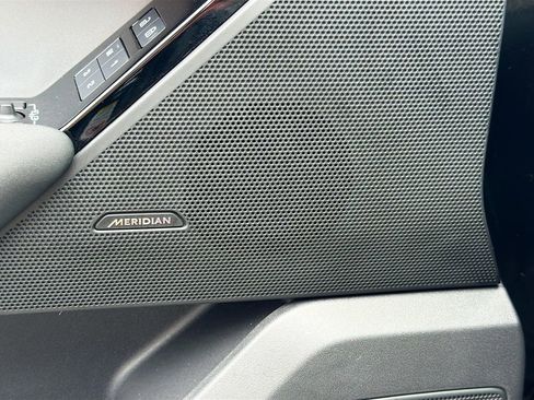 Used 2024 Land Rover Range Rover Velar S image 21