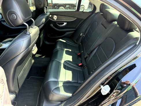 Used 2016 Mercedes-Benz C 300 4MATIC Sedan image 6