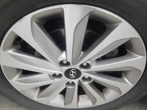 Used 2014 Hyundai Sonata Limited w/ Technology Package 05 FWD image 31