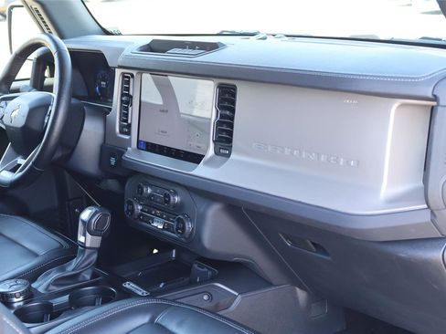 Certified 2025 Ford Bronco Outer Banks image 39