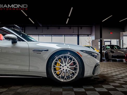 Used 2023 Mercedes-Benz SL 63 AMG 4MATIC image 26