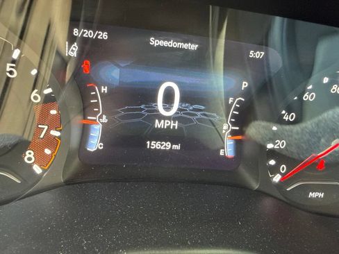 Used 2024 Jeep Compass Latitude AWD/4WD image 16