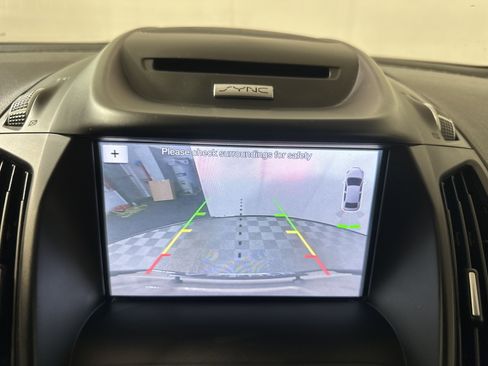 Used 2017 Ford Escape SE w/ Equipment Group 201A image 18