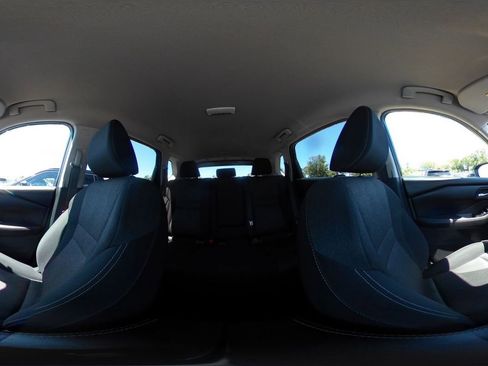 Used 2025 Nissan Rogue SV FWD image 44