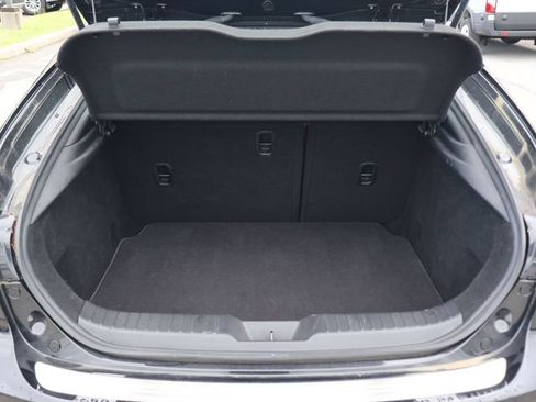 Used 2023 MAZDA MAZDA3 s FWD image 13