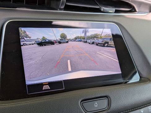 Used 2023 Cadillac XT4 Premium Luxury FWD image 24