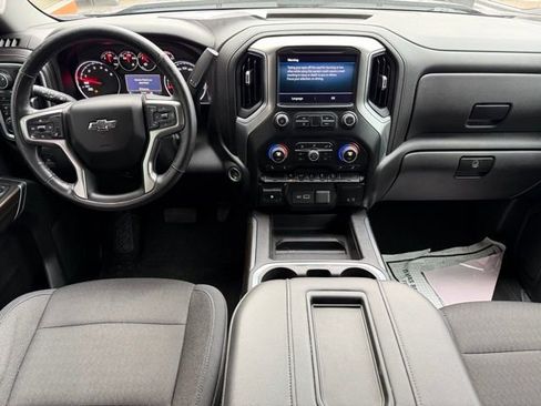 Used 2019 Chevrolet Silverado 1500 LT Trail Boss AWD/4WD image 15