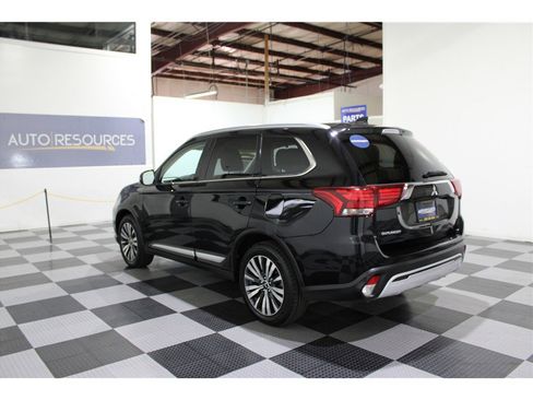 Used 2020 Mitsubishi Outlander ES image 6