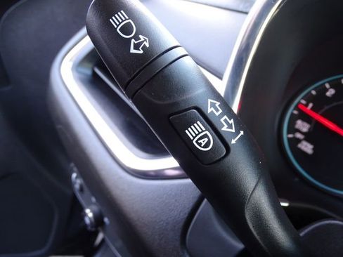 Used 2022 Chevrolet Equinox LT image 12