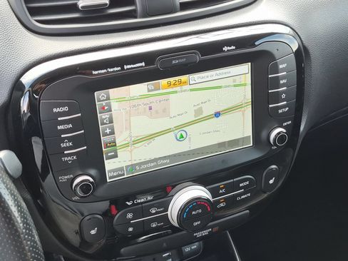 Used 2019 Kia Soul ! w/ Technology Package FWD image 25