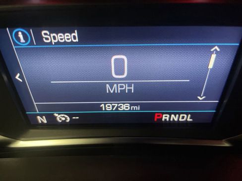 Used 2023 Chevrolet Equinox LT AWD/4WD image 4