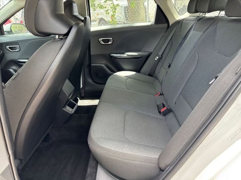 Used 2025 Kia K4 FWD image 39