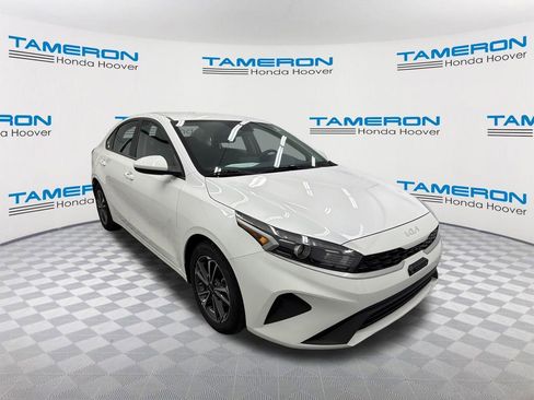 Used 2024 Kia Forte LXS image 7