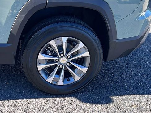 New 2026 Chevrolet Equinox LT image 9