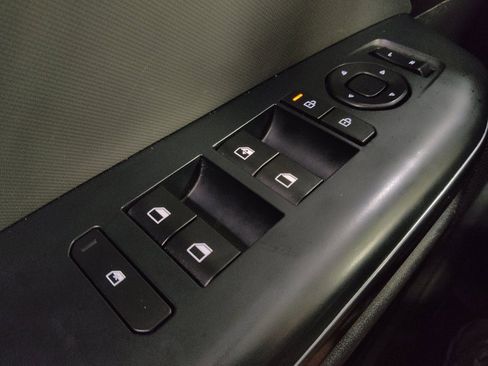 Used 2025 Kia K4 FWD image 27