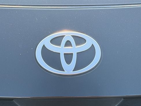 Used 2025 Toyota Camry LE FWD image 34