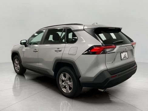 Used 2025 Toyota RAV4 XLE AWD/4WD image 7