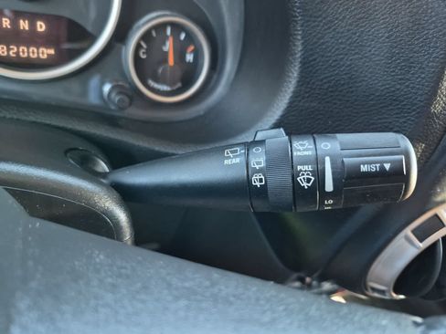 Used 2016 Jeep Wrangler Unlimited Sahara AWD/4WD image 25