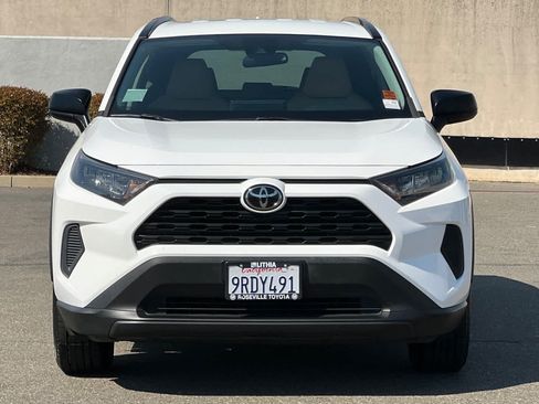 Certified 2021 Toyota RAV4 LE FWD image 10