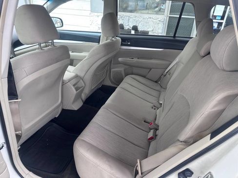 Used 2014 Subaru Outback 2.5i Premium image 13