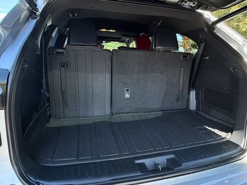 Used 2023 Toyota Highlander XSE AWD/4WD image 13