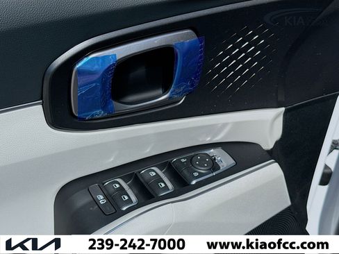 New 2026 Kia Sorento S FWD image 23