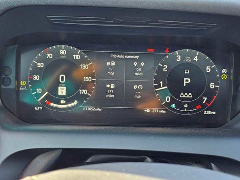 Used 2024 Land Rover Discovery Sport Dynamic SE image 25