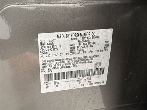 Used 2017 Lincoln MKX Reserve w/ Lincoln MKX Climate Package image 33