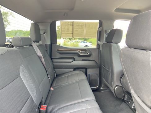Used 2024 Chevrolet Silverado 1500 LT AWD/4WD image 21