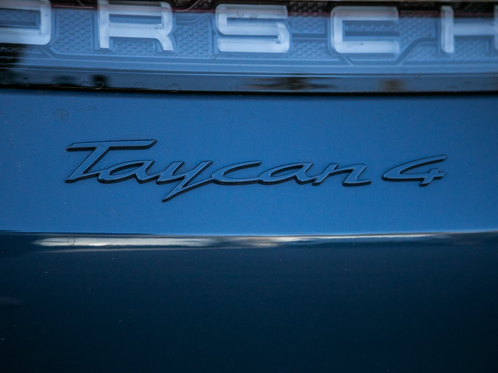Certified 2026 Porsche Taycan AWD/4WD image 27