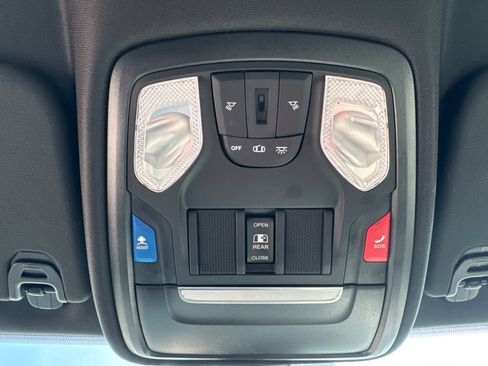 Used 2023 RAM 1500 Lone Star AWD/4WD image 11