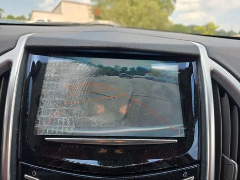 Used 2014 Cadillac SRX Performance w/ Driver Awareness Package FWD image 28