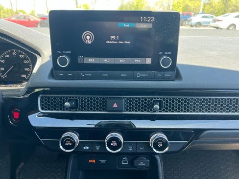 Used 2024 Honda Civic LX image 3