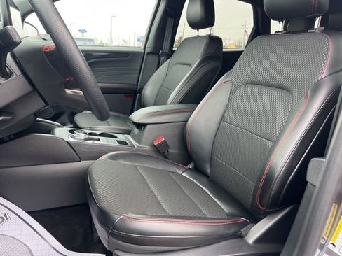 Certified 2024 Ford Escape ST-Line w/ Tech Pack #1 image 17