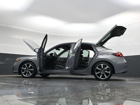 Certified 2025 Honda Civic Sport Touring image 44