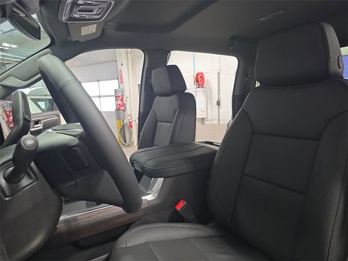 New 2026 GMC Sierra 2500 SLT w/ SLT Premium Package image 14