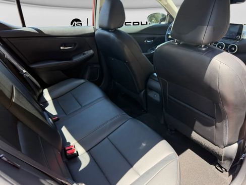 Used 2020 Nissan Sentra SR w/ Premium Package FWD image 31