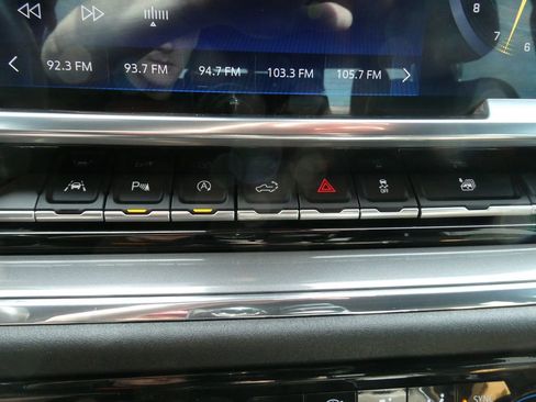 Used 2023 Chevrolet Silverado 1500 High Country w/ Technology Package image 25