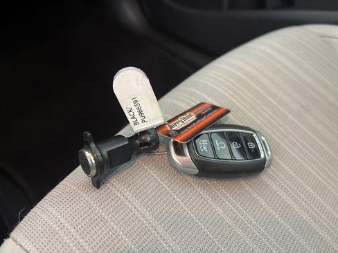 Used 2023 Hyundai Kona SEL w/ Cargo Package FWD image 18
