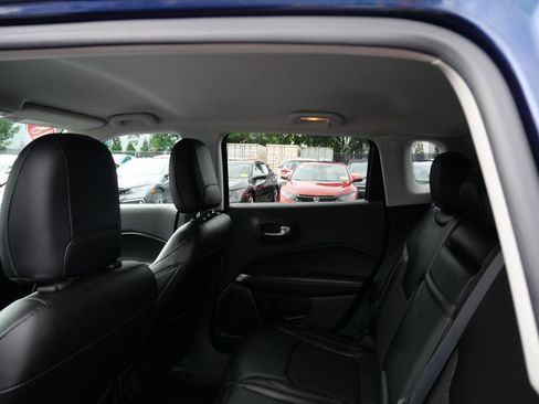 Used 2018 Jeep Compass Latitude w/ Popular Equipment Group AWD/4WD image 21