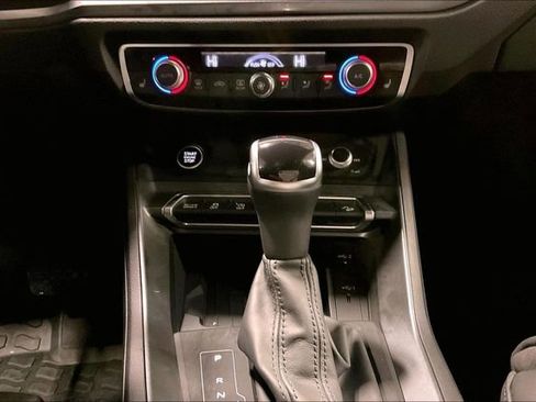 Certified 2025 Audi Q3 2.0T Premium w/ Convenience Package image 32