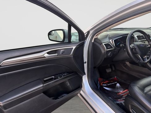Used 2018 Ford Fusion Energi SE FWD image 11