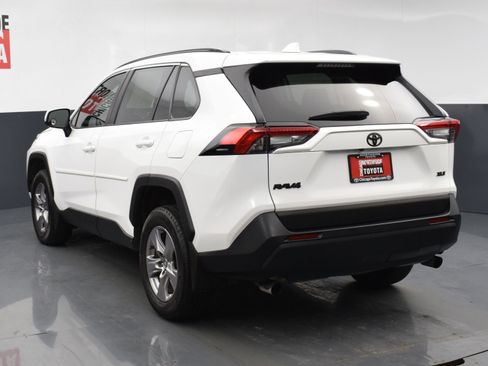 Used 2024 Toyota RAV4 XLE FWD image 3