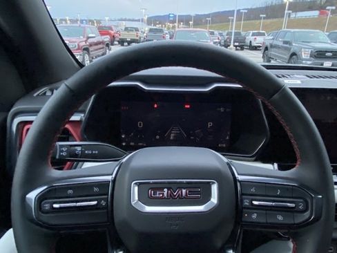 Used 2025 GMC Canyon AT4 w/ AT4X Package image 15