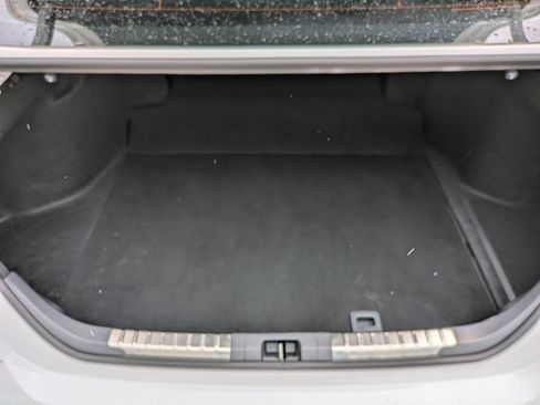 Used 2025 Toyota Camry SE w/ Convenience Package FWD image 11