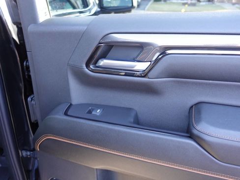 Used 2024 GMC Sierra 1500 AT4 image 34