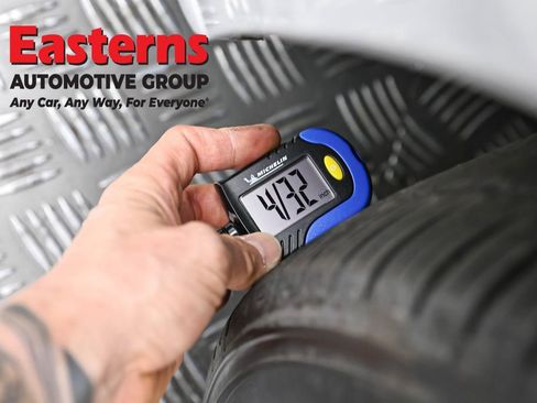 Used 2018 Tesla Model 3 Long Range image 24