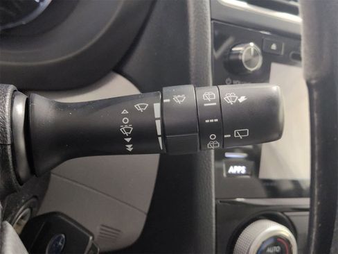 Used 2017 Subaru Forester 2.5i Limited image 28