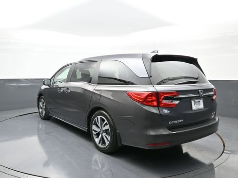 Certified 2022 Honda Odyssey Touring image 8