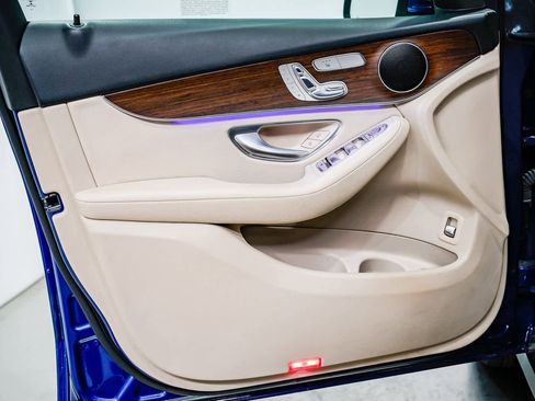 Certified 2022 Mercedes-Benz GLC 300 image 18